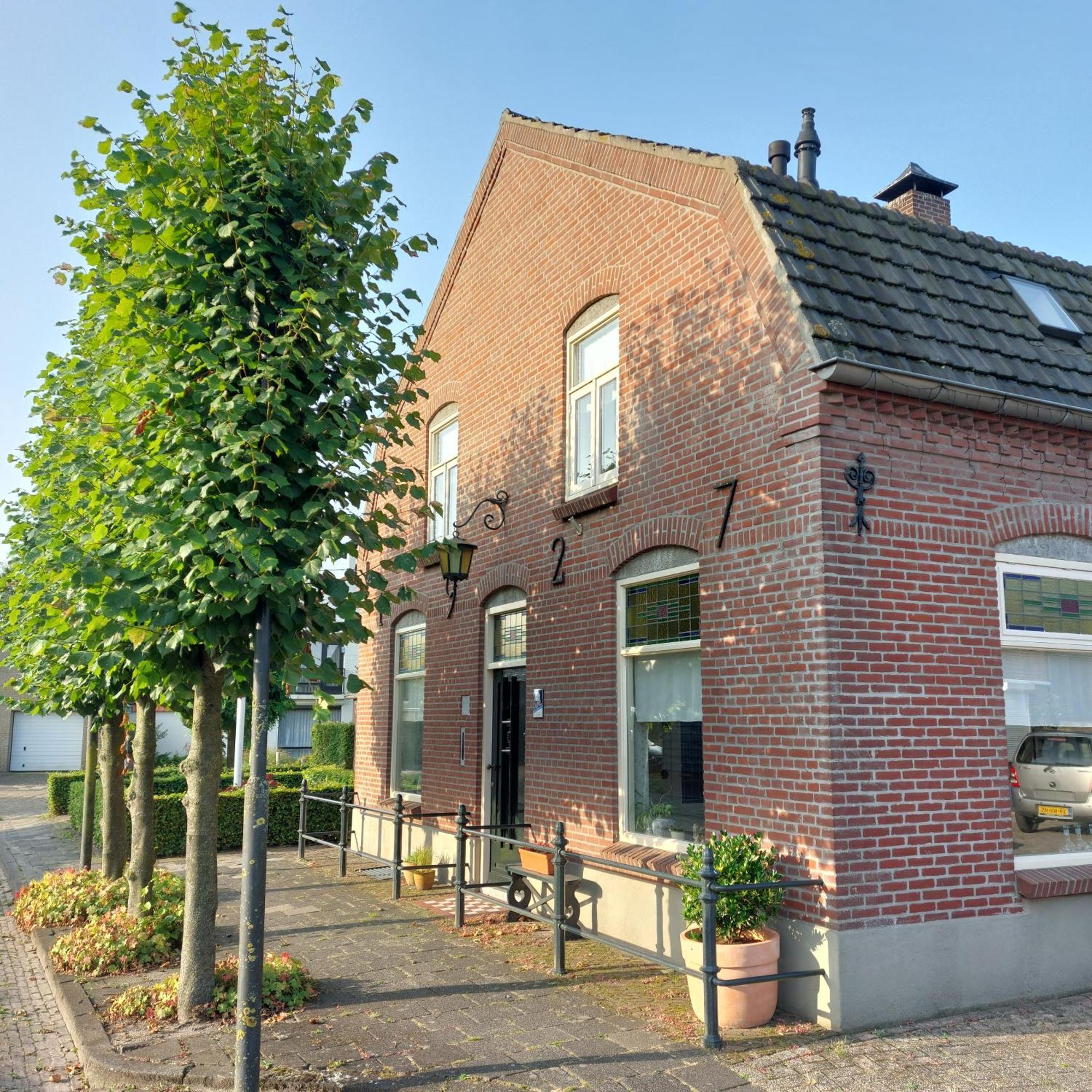 Bed&Breakfast Ons Oda Sint-Oedenrode エクステリア 写真